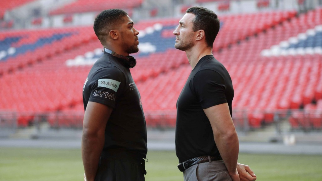 Britain Boxing - Anthony Joshua & Wladimir Klitschko Head-to-Head Press Conference - Wembley Stadium, London, England - 14/12/16 Anthony Joshua and Wladimir Klitschko pose head to head after the press conference Action Images via Reuters / Henry Browne Livepic EDITORIAL USE ONLY.