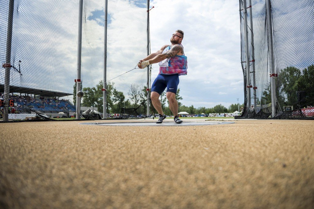 epa06065783 Pawel Fajdek of Poland competes in men's hammerthrowing at the Gyulai Istvan Memorial Track and Field Grand Prix in Szekesfehervar, 63 kms southwest of Hungary, 04 July 2017. EPA/Boglarka Bodnar HUNGARY OUT Dostawca: PAP/EPA.